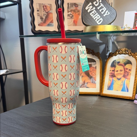 Swig Life Baseball Design Mug with Red Highlights - Picture 1 of 1